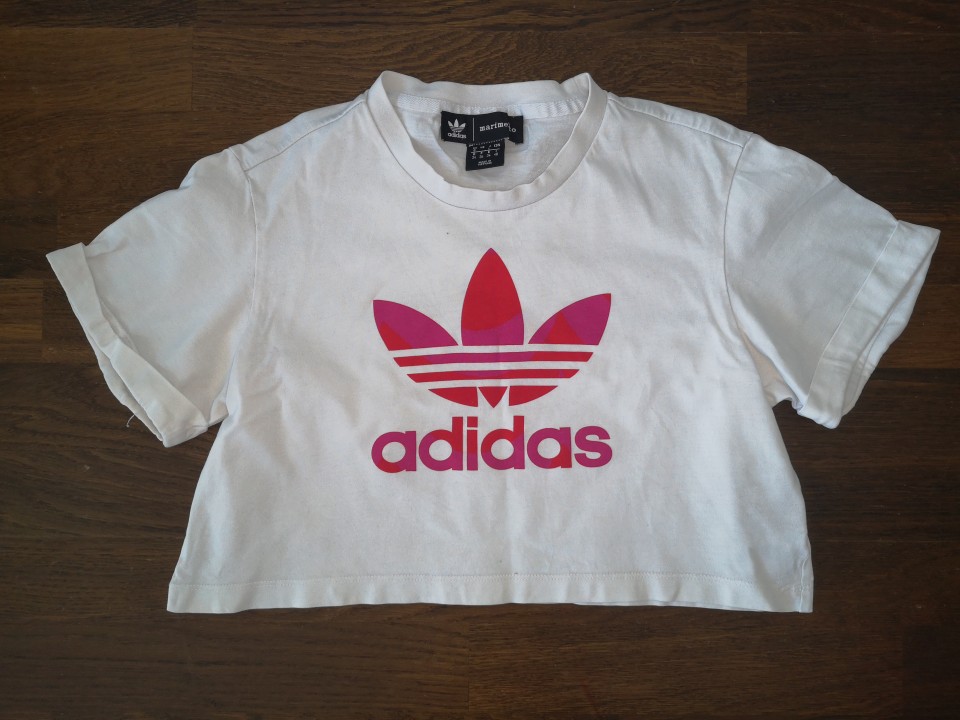 adidas topek majčka št. 158-164 cm   4 €