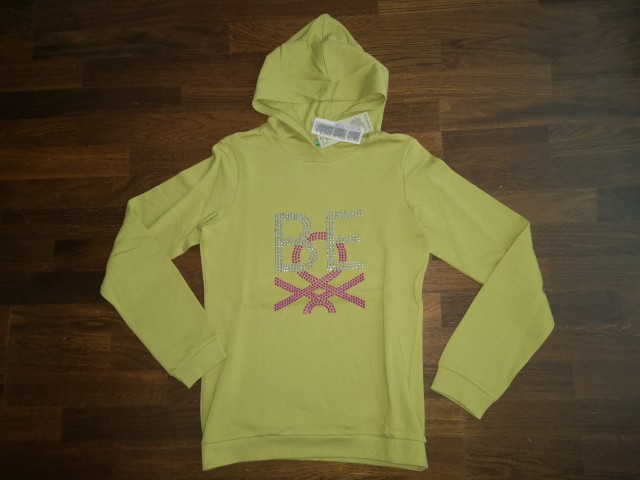 Benetton kapucar št. 2XL (160 cm)  10 €