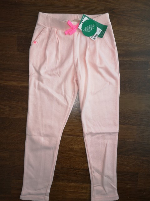 Hm trenirka št. 122  6 €