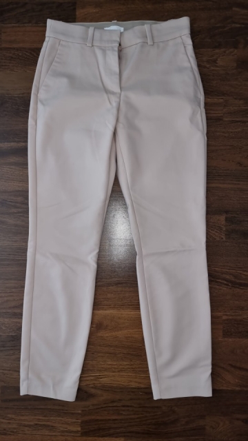 Hm hlače št. 36  7 €