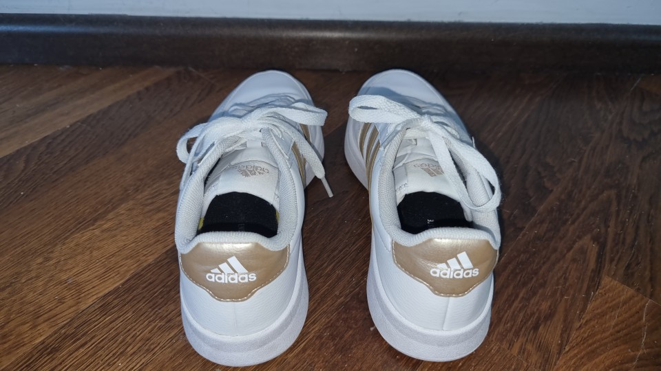 Prodano/podarjeno - foto povečava