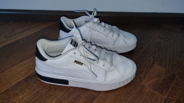 Puma superge št. 38  20 €