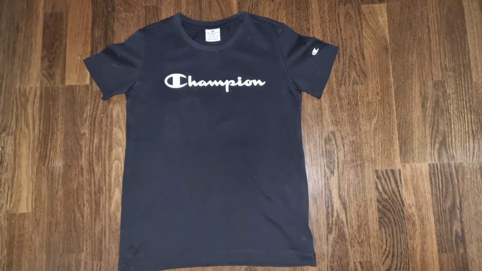 champion majčka št. S  9 €