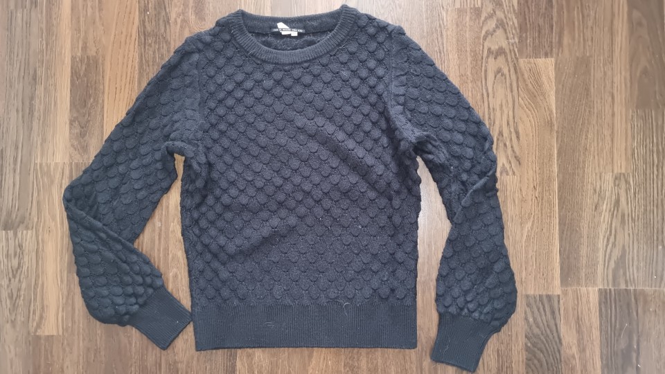 s oliver pulover št. xs (tudi za S)  6 €