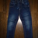 next jeans hlačke 2-3 leta 8 €