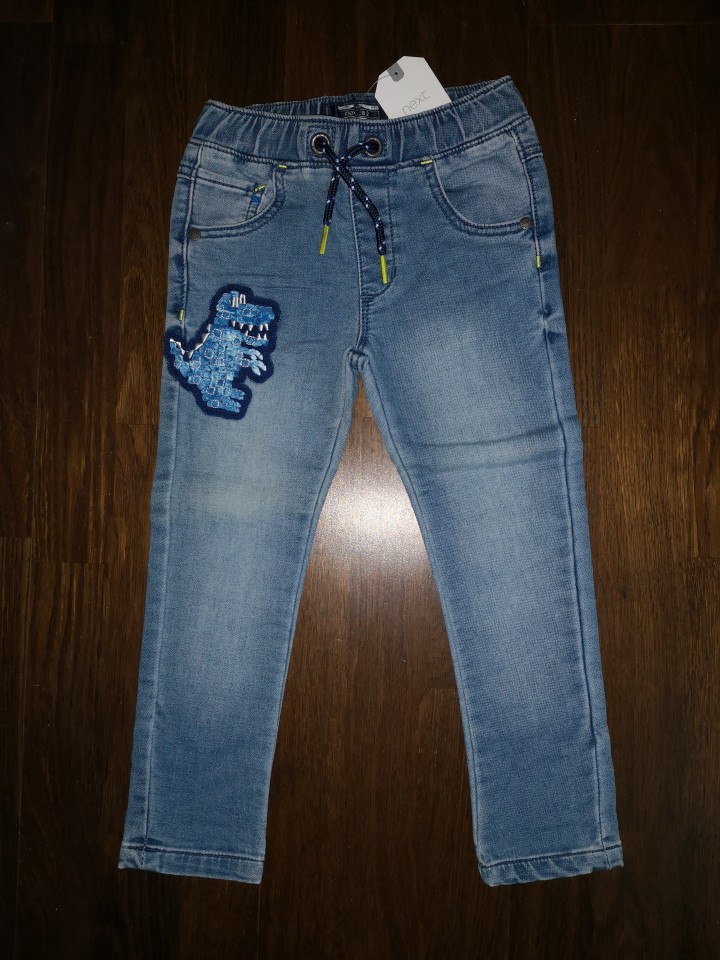 next jeans hlačke 2-3 leta 10 €