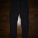 bershka skinny jeans št. 36   4 €