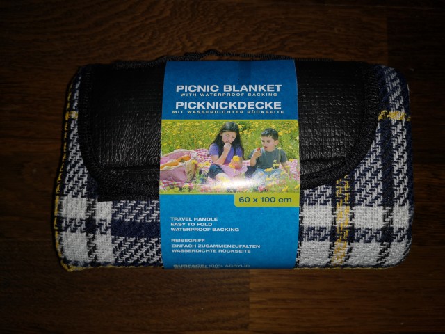 Piknik odejica 3 €