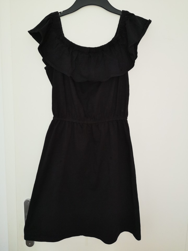 s oliver poletna oblekica št. XS 8 €