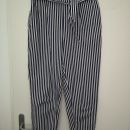 zara poletne hlače št. XS 8 €