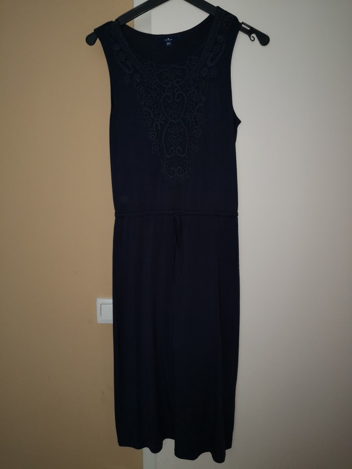 tom tailor obleka št. 34 10 €