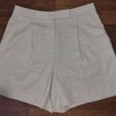 zara kratke hlačke št. xs  7 €