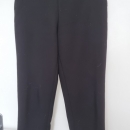 zara hlače št. S  10 €