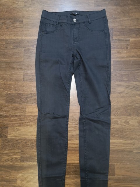 Comma skinny jeans št. 34  6 €