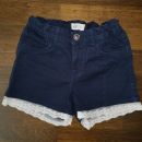 hm jeans kr. hlačke št. 140  4 €