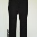 guess hlače št. 26 (naša 34-36) 12 €