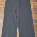 črne elegantne hlače št. S  6 €