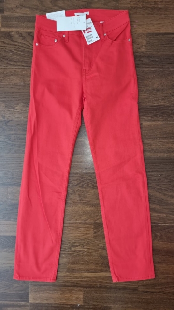 Hm jeans hlače št. 34  8 €