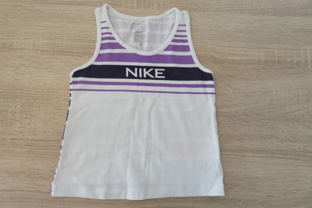 Nike majčka 3-4 leta 3 €