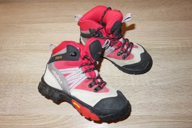 Alpina pohodni čevlji št. 27  16 €