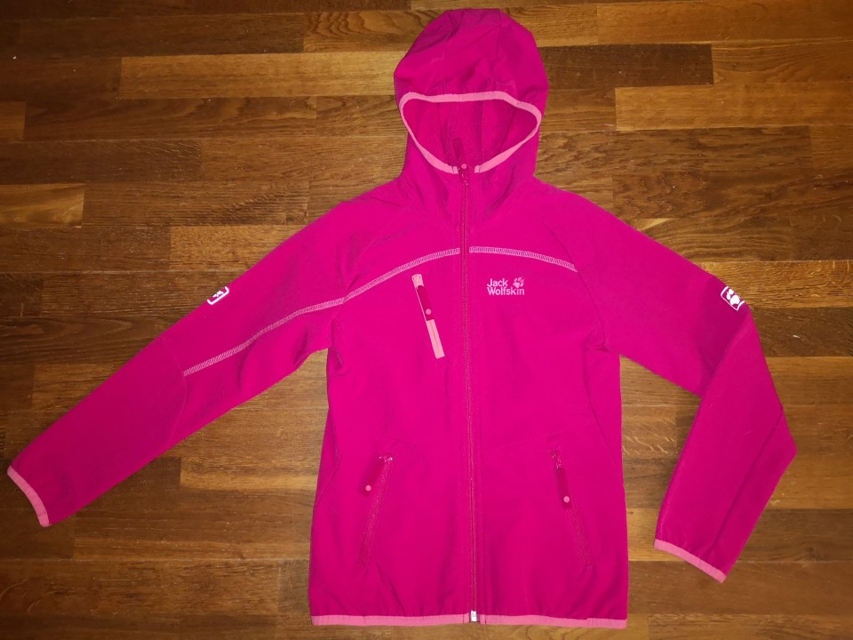 jack wolfskin tanjši softshell  št. 140 (tudi za 146)  18 €