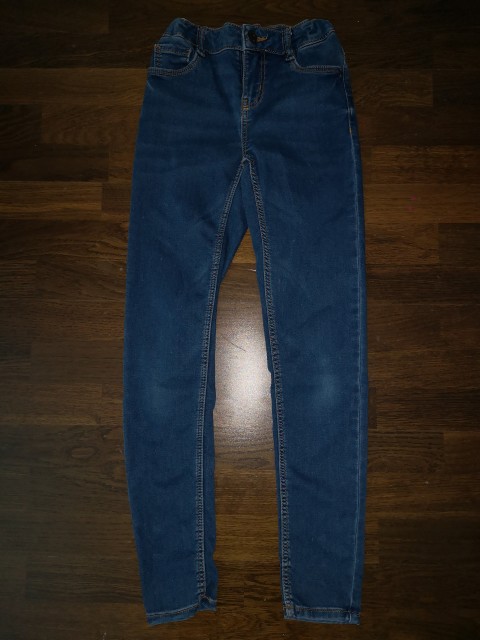 Hm high waist skinny jeans št. 146  4 €