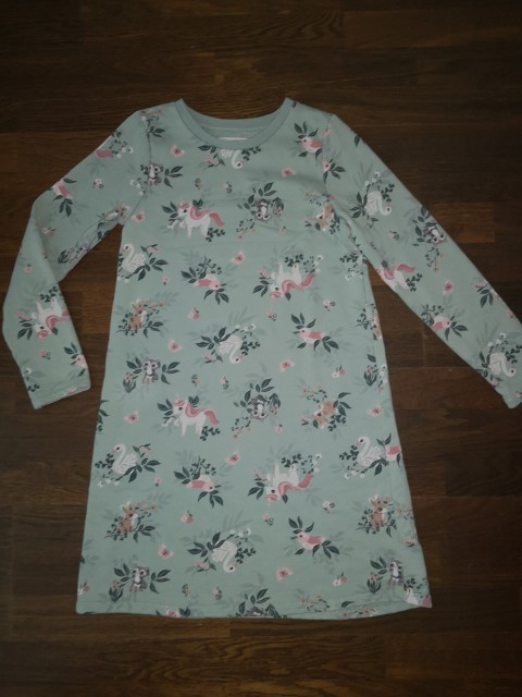 Hm tunika-oblekica št. 140  4 €