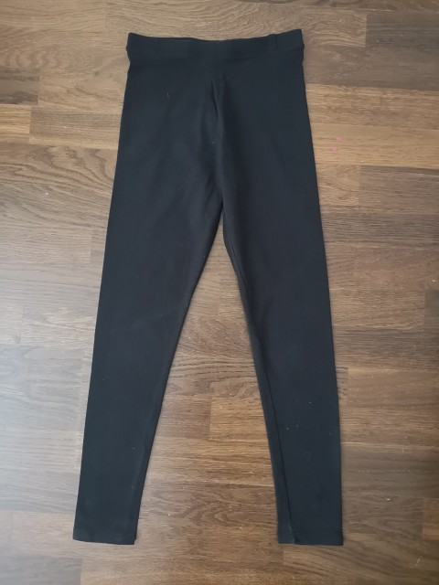 Zara legice št. 140   3 €