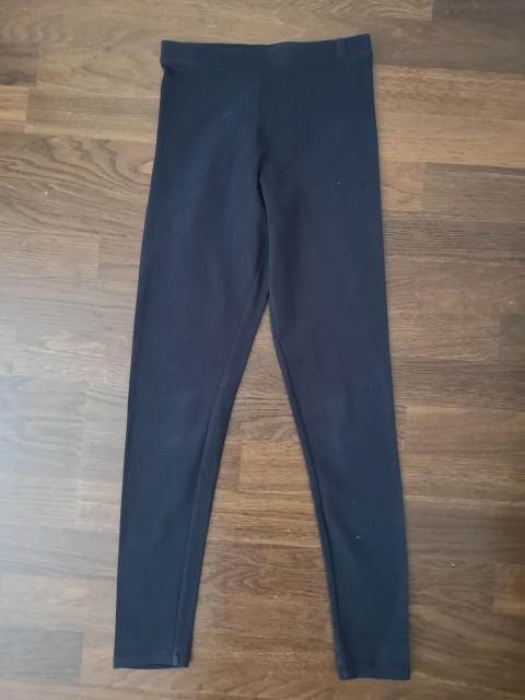 Zara legice št. 140  3 €