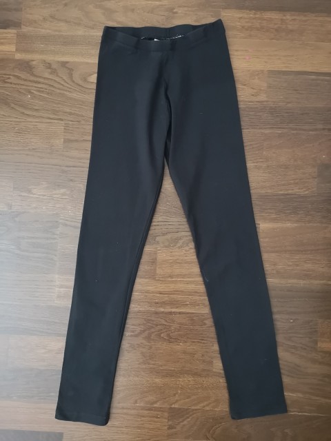 Zara legice št. 140  2 €