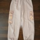 zara trenirka št. 140  4 €
