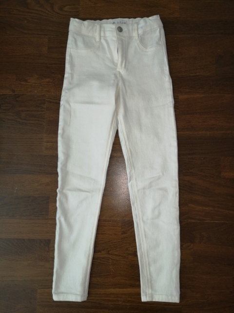 Zara skinny jeans št. 140   5 €