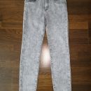 reserved skinny jeans št. 152  4 €