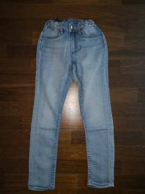 Hm super skinny fit jeans št. 122   5 €