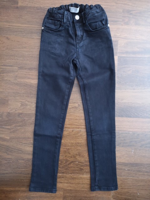 Zara skinny jeans št. 122  4 €