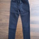 zara skinny jeans št. 122  4 €