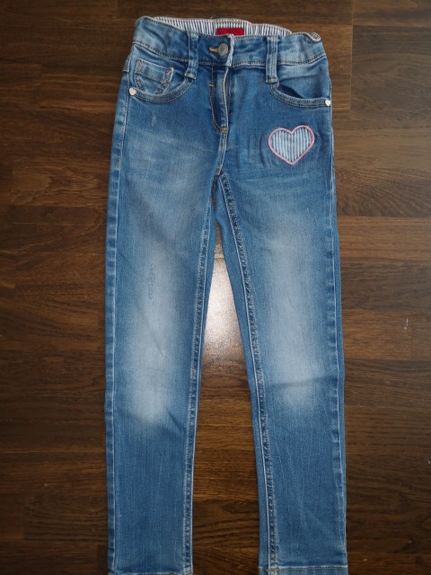 S oliver jeans št. 116  5 €