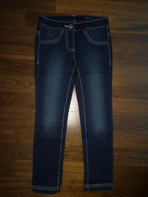 Benetton skinny jeans št. XS (110 cm)  7 €