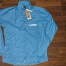 adidas terrex vetrovka št. S  30 €