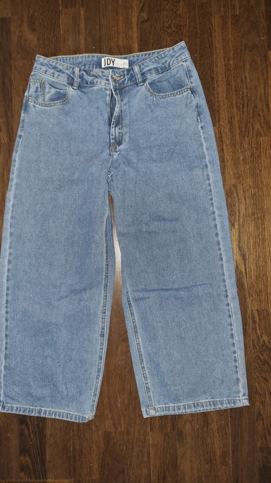 jdy jeans cullotes  št. S  6 €