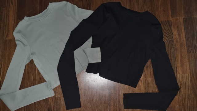 Hm crop črna  majčka št. 158-164  4 €