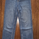 hm straight jeans št. 158   6 €