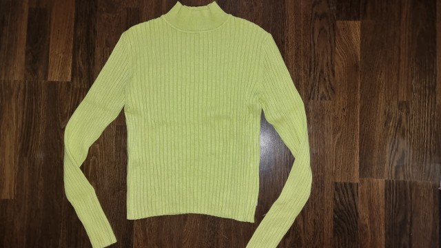 S oliver pulover št. XS-S  6 €