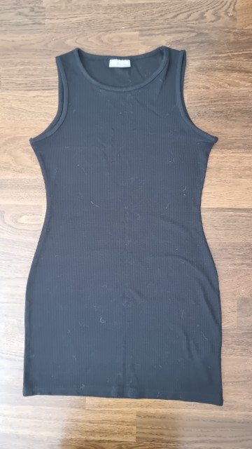 Pepco mini oblekica št. 152-158  3 €