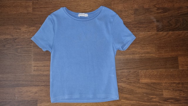 Stradivarius crop majčka št. S  3 €