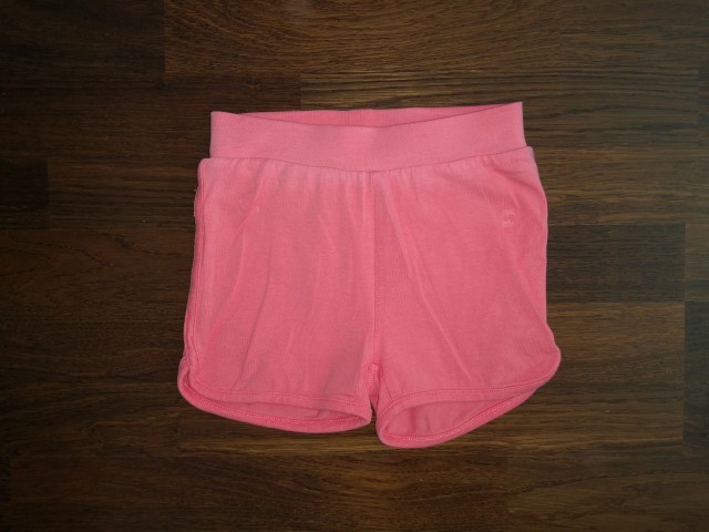 Name it kr. hlačke št. 110 1,50 €