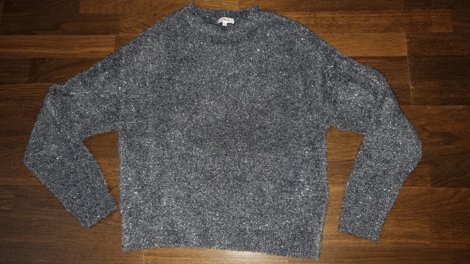 S oliver pulover št. 34....7€