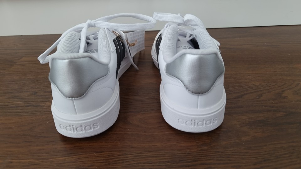 Superge  št- 37 - 38...-20 % na cene - foto povečava