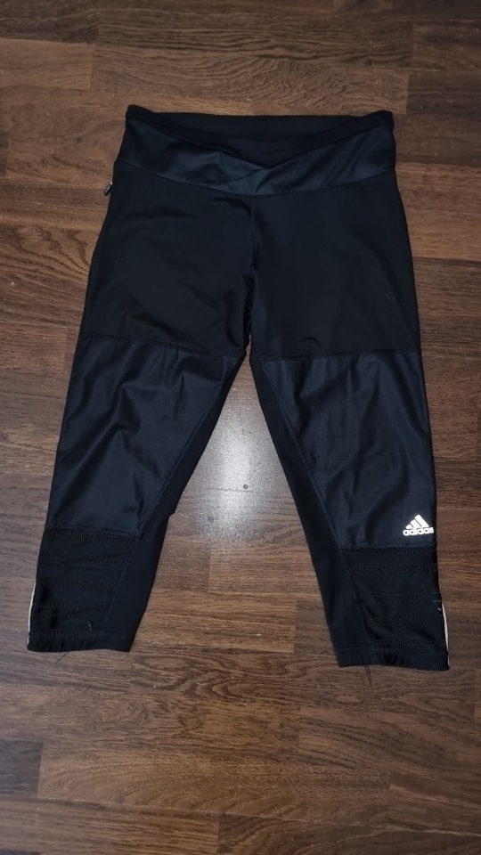 adidas legice št. XS-S   9 €