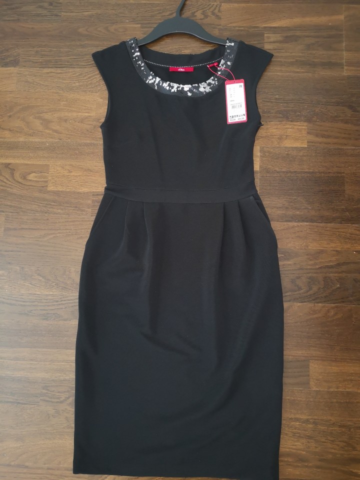s oliver obleka št. 34 22 €